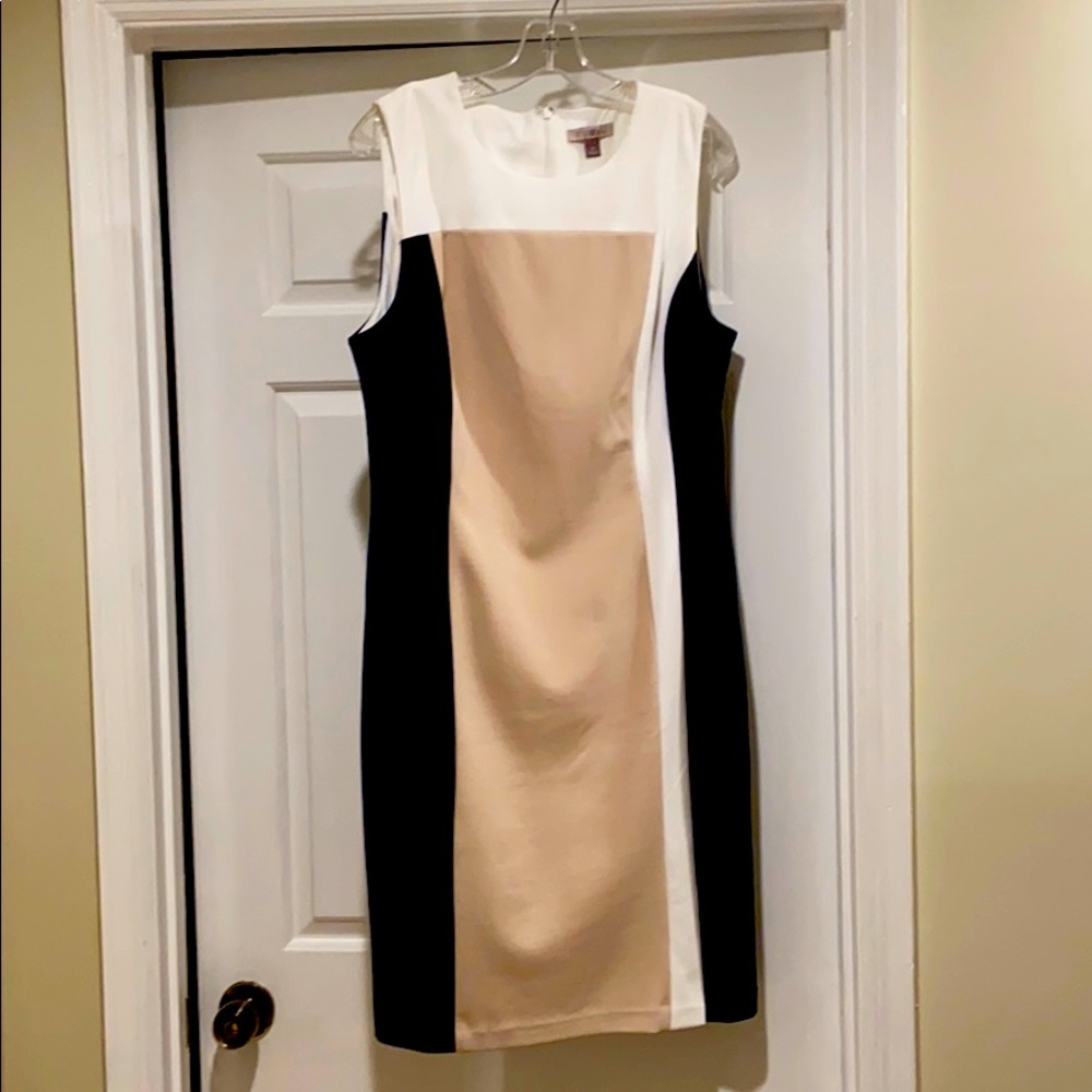 Mid length size 16 roz&ali dress lightly used - Picture 1 of 3